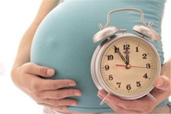 预产期不等于分娩日，因为两者之间存在一定时间差异