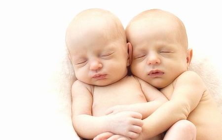 胚胎着床成功后发育会有感觉吗，顺产时出现胎儿窘迫