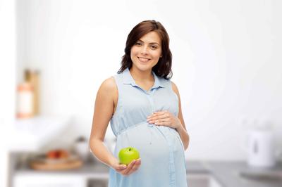 多囊卵巢吃达英35几个月可以痊愈，吃避孕药后月经会推迟多久 月经推迟多久可以恢复